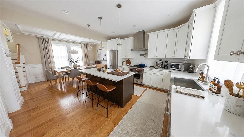 6 bed, 4+ bath apartment for rent at 42 Parsons St Unit TH, West Newton — photo 7 of 36