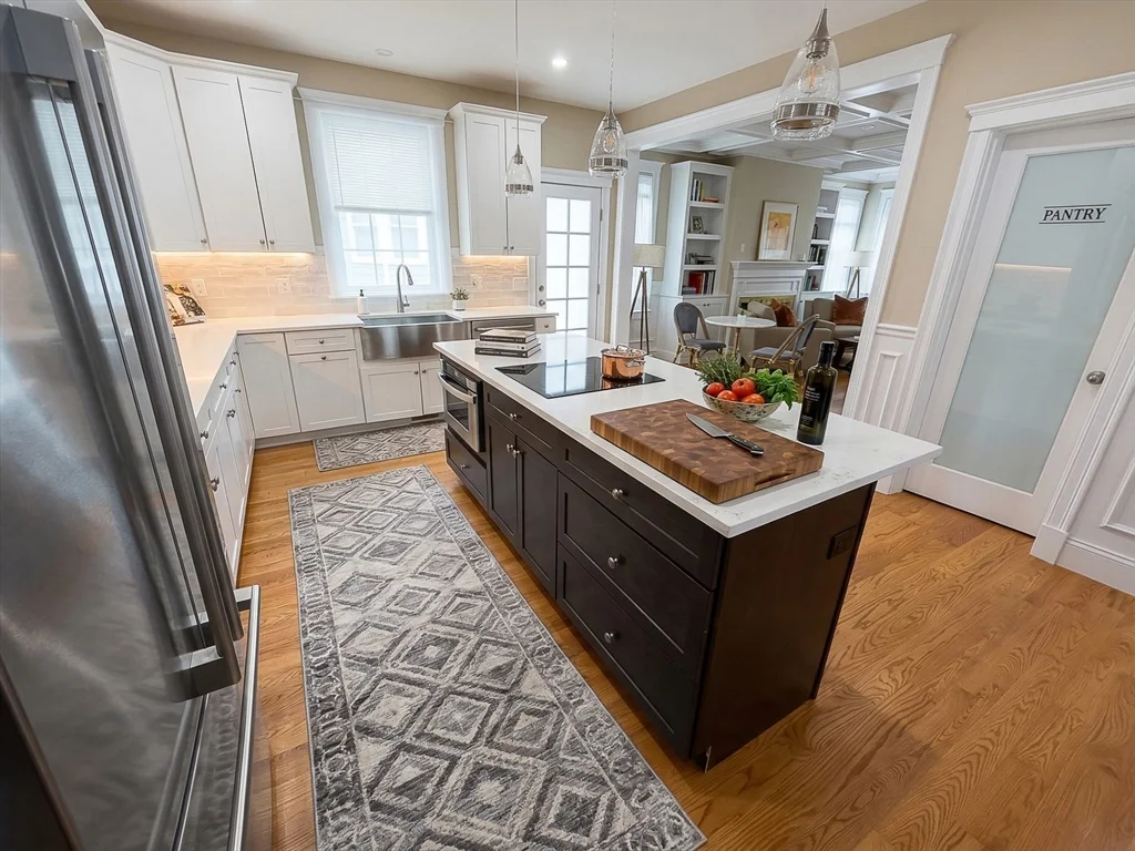 6 bed, 4+ bath apartment for rent at 42 Parsons St Unit TH, West Newton — photo 9 of 36