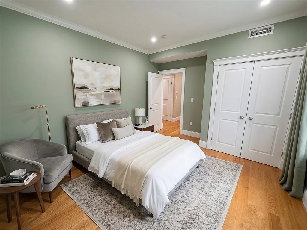 6 bed, 4+ bath apartment for rent at 42 Parsons St Unit TH, West Newton — photo 27 of 36