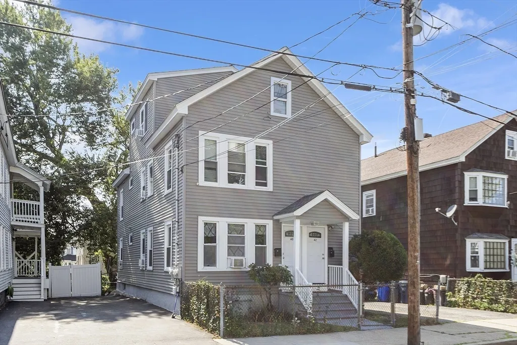 5 bed, 2 bath apartment for rent at 42 Perry Ave Unit 2, Lawrence — photo 1 of 8