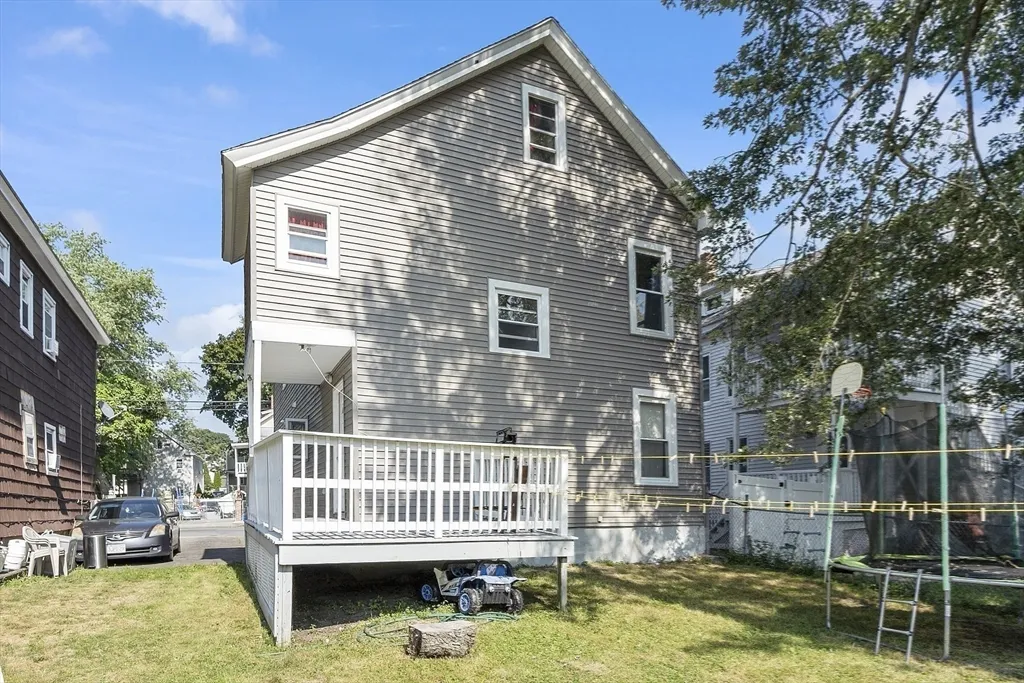 5 bed, 2 bath apartment for rent at 42 Perry Ave Unit 2, Lawrence — photo 8 of 8