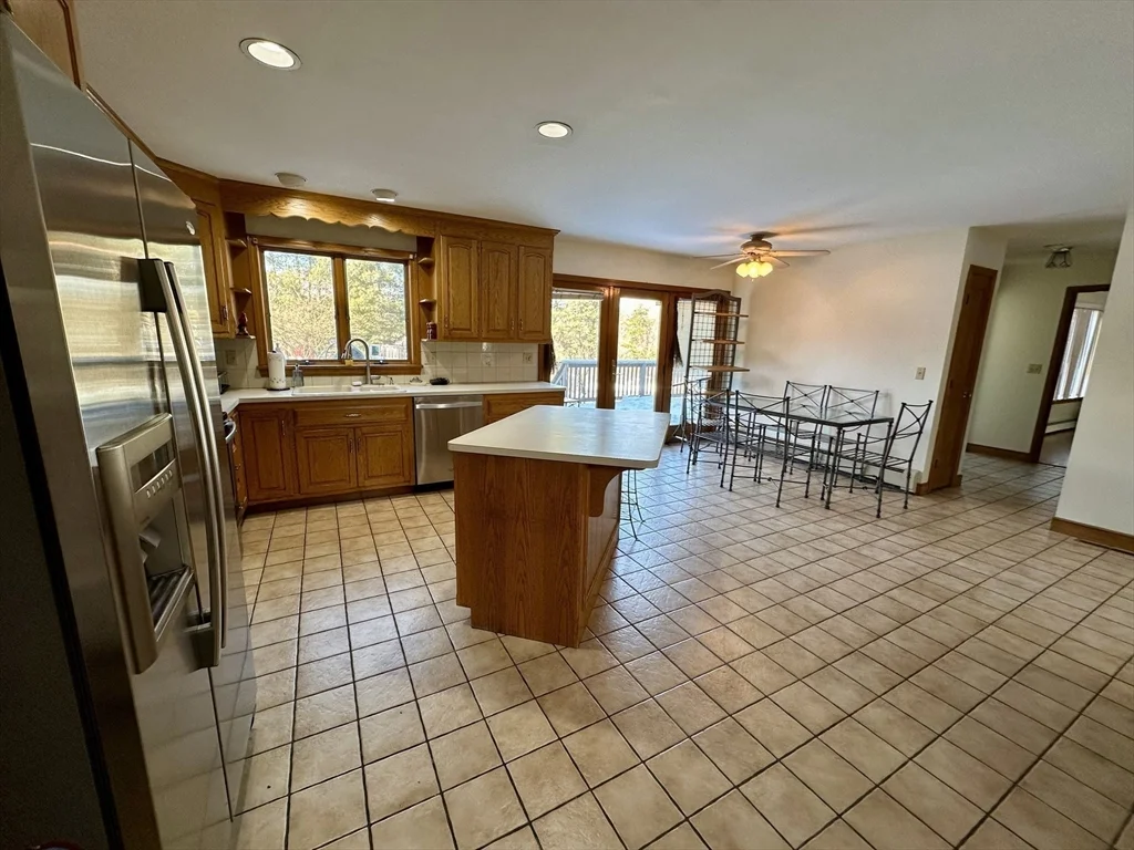 4 bed, 2 bath apartment for rent at 42 Pine Acres Rd, Foxboro — photo 14 of 40