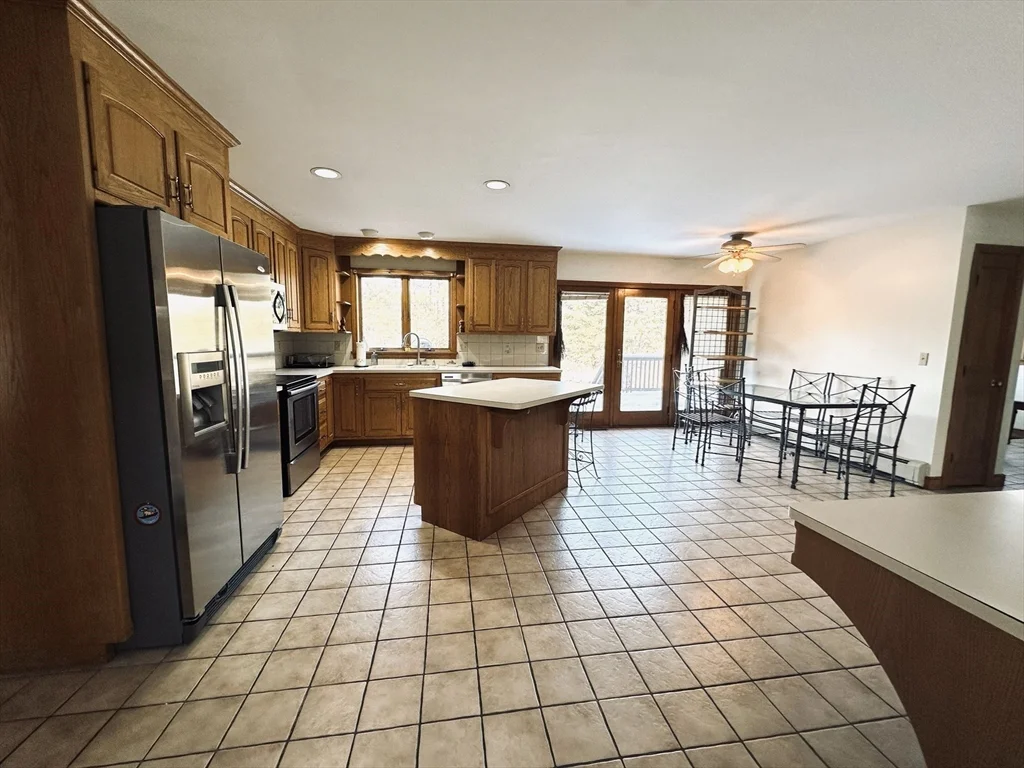 4 bed, 2 bath apartment for rent at 42 Pine Acres Rd, Foxboro — photo 15 of 40