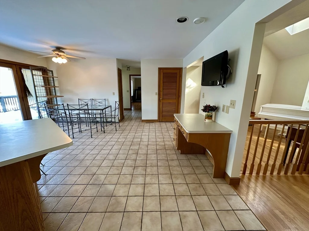 4 bed, 2 bath apartment for rent at 42 Pine Acres Rd, Foxboro — photo 16 of 40