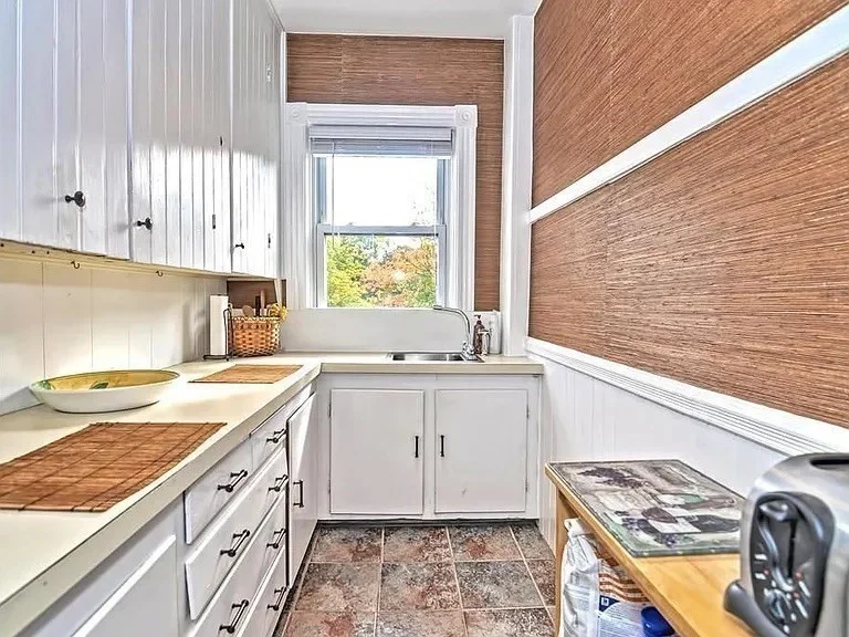 2 bed, 1 bath apartment for rent at 42 Pleasant Unit C, North Attleboro — photo 7 of 16