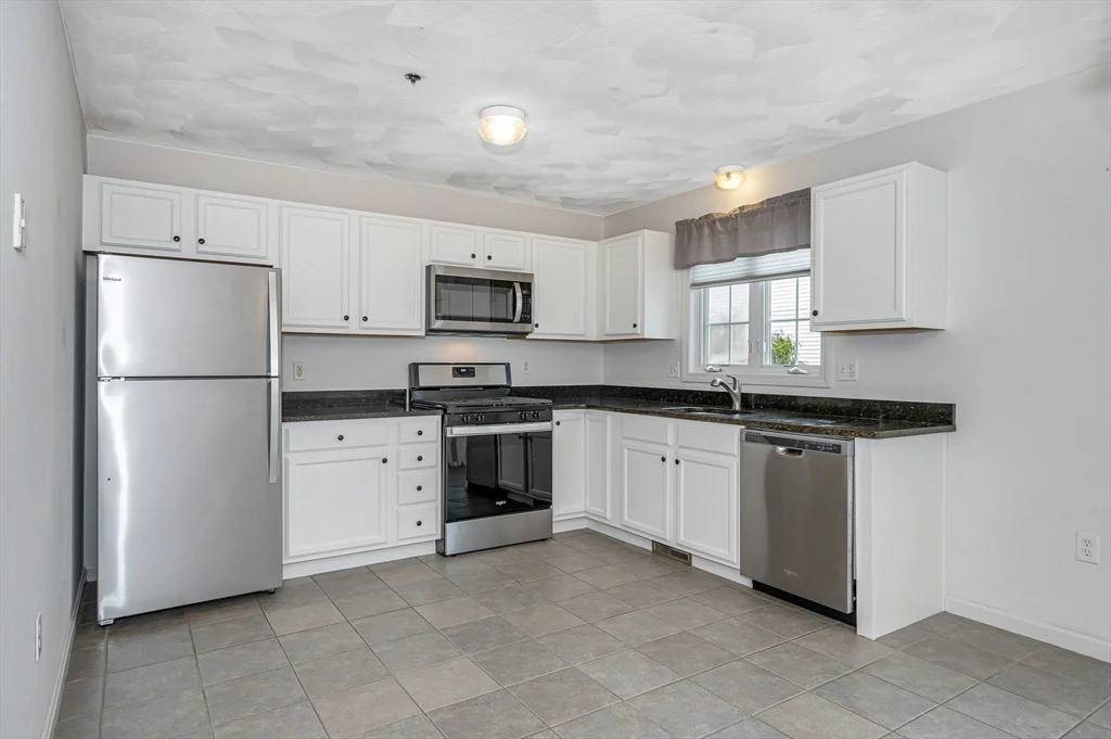 2 bed, 1 bath apartment for rent at 42 Rogers St Unit 42, Tewksbury — photo 8 of 33
