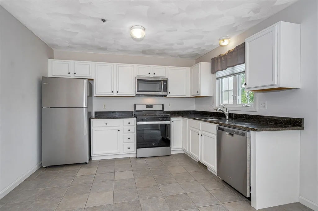 2 bed, 1 bath apartment for rent at 42 Rogers St Unit 6, Tewksbury — photo 10 of 34