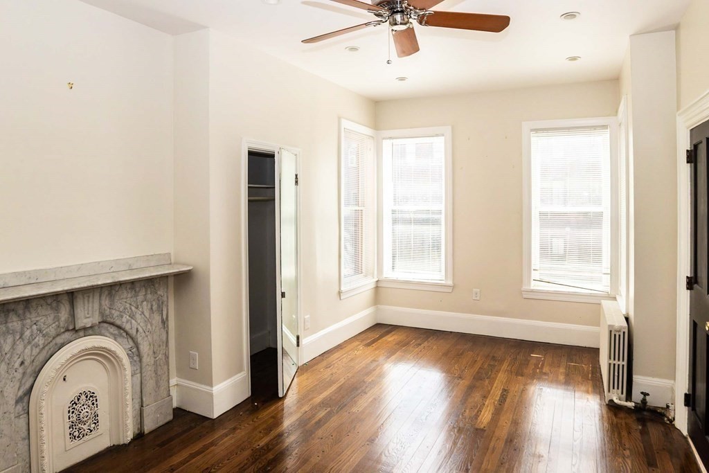 1 bed, 1 bath apartment for rent at 42 Rutland Sq Unit 2, South End — photo 6 of 9