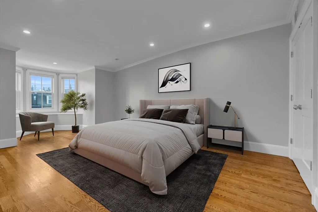2 bed, 2 bath apartment for rent at 42 Rutland Sq Unit 3, South End — photo 5 of 12