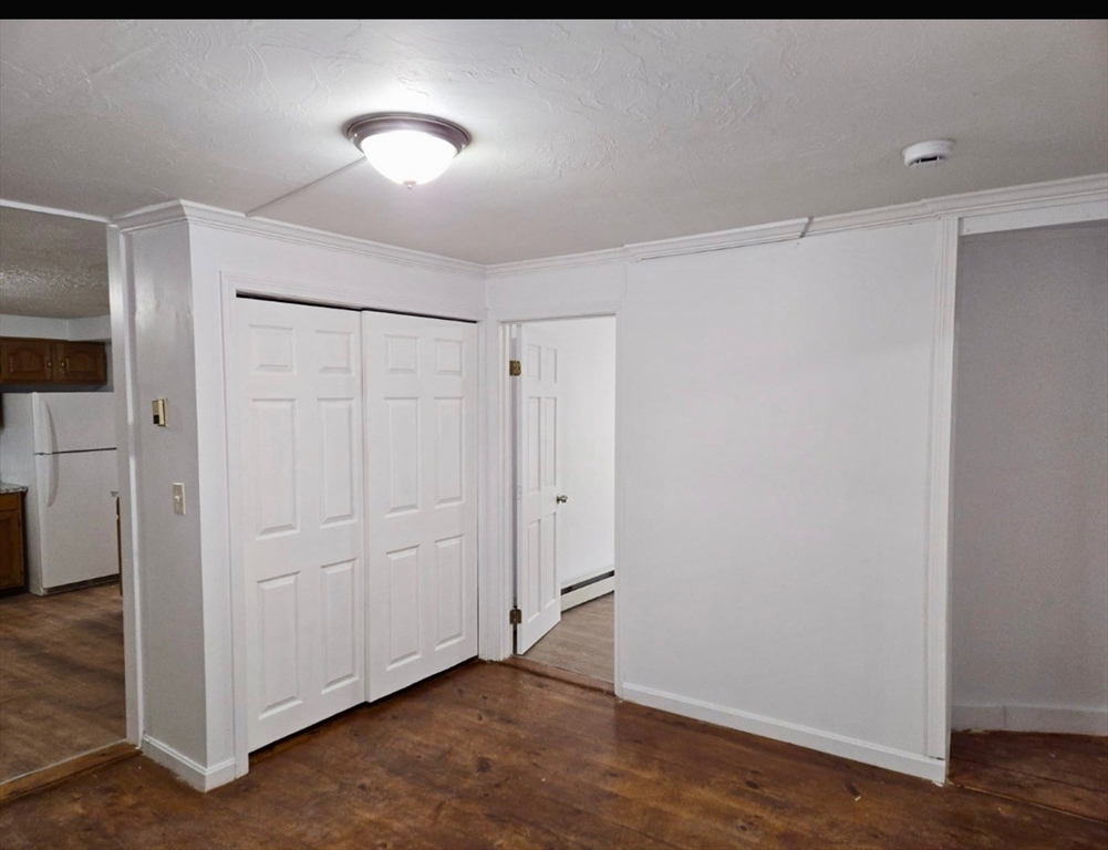 3 bed, 1 bath apartment for rent at 42 Salem St Unit 2, Fitchburg — photo 3 of 10