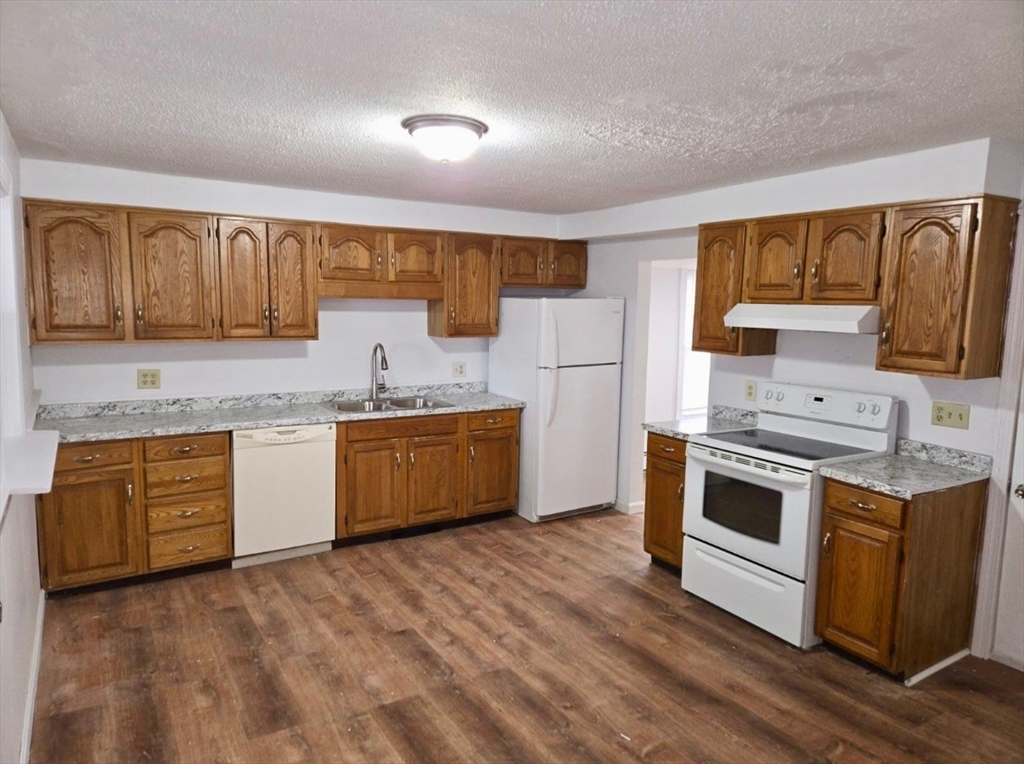 3 bed, 1 bath apartment for rent at 42 Salem St Unit 2, Fitchburg