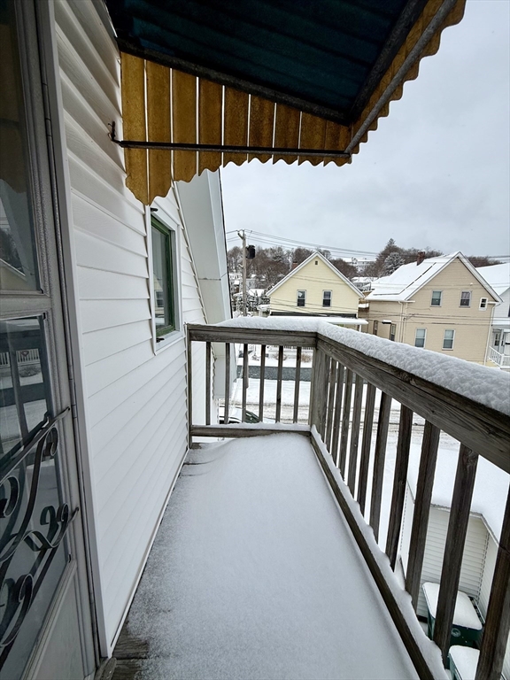 1 bed, 1 bath apartment for rent at 42 Salem St Unit 3, Fitchburg — photo 9 of 10