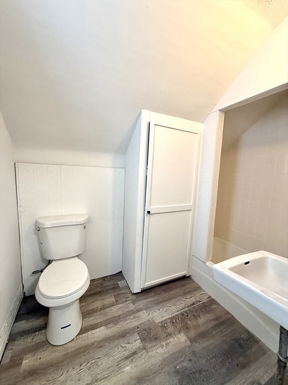 1 bed, 1 bath apartment for rent at 42 Salem St Unit 3, Fitchburg — photo 6 of 10