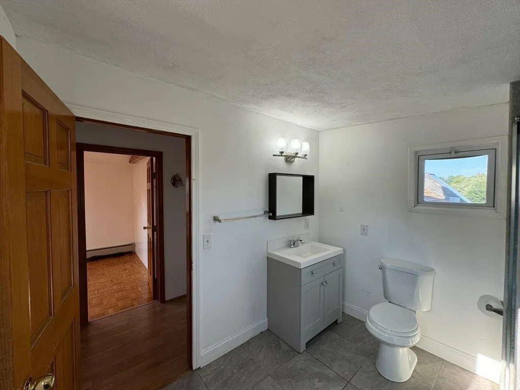 4 bed, 2 bath apartment for rent at 42 School Ln Unit 2, Watertown — photo 17 of 21
