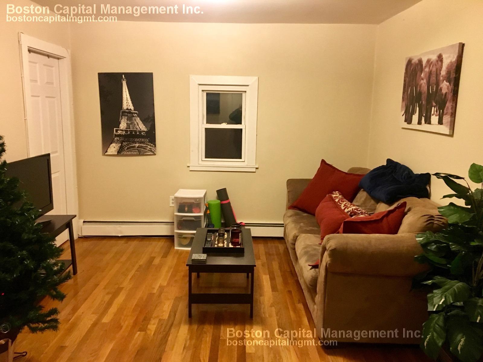 3 bed, 1 bath apartment for rent at 42 Sewall St Unit 3, Winter Hill — photo 3 of 8