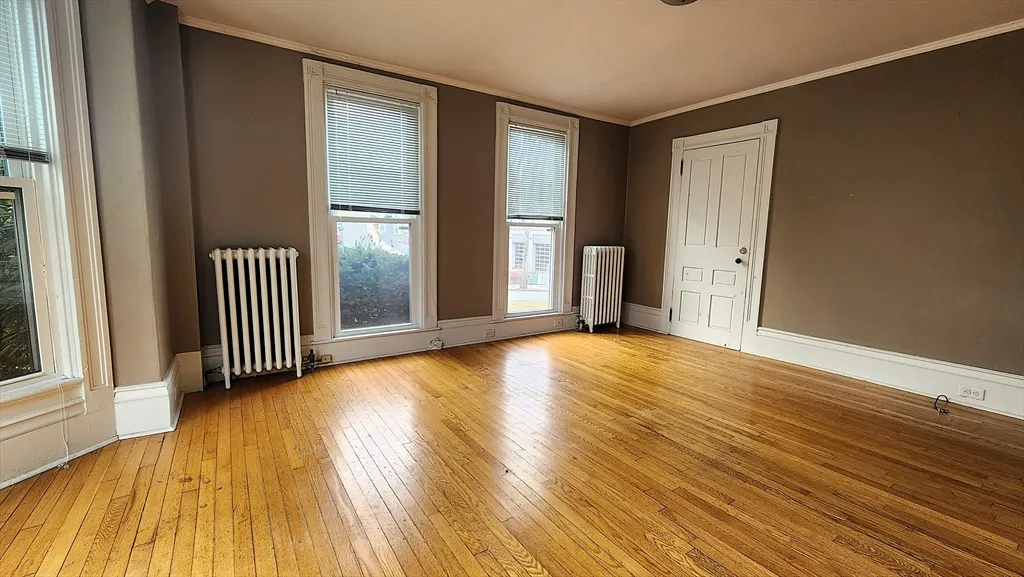 3 bed, 1 bath apartment for rent at 42 South Main St Unit Right, Uxbridge — photo 6 of 24