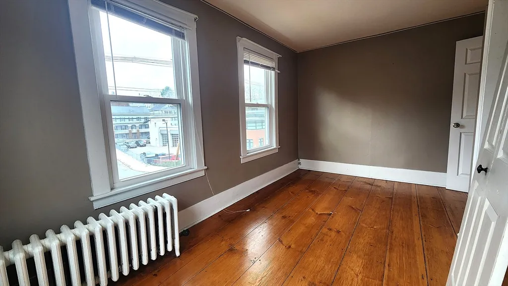 3 bed, 1 bath apartment for rent at 42 South Main St Unit Right, Uxbridge — photo 19 of 24