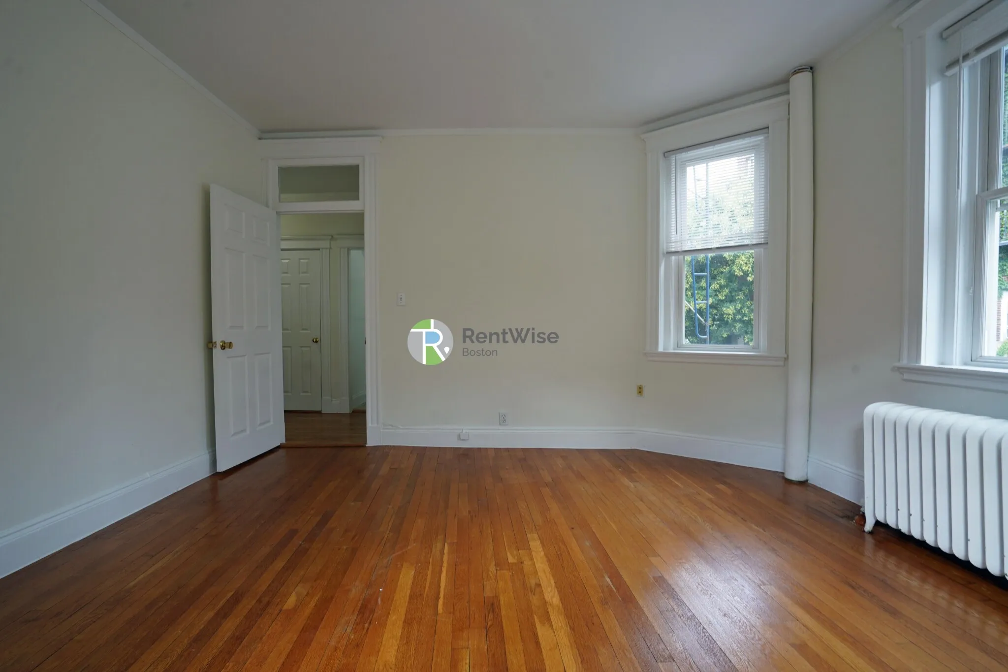 1 bed, 1 bath apartment for rent at 42 Strathmore Rd Unit 2, Brighton — photo 4 of 17