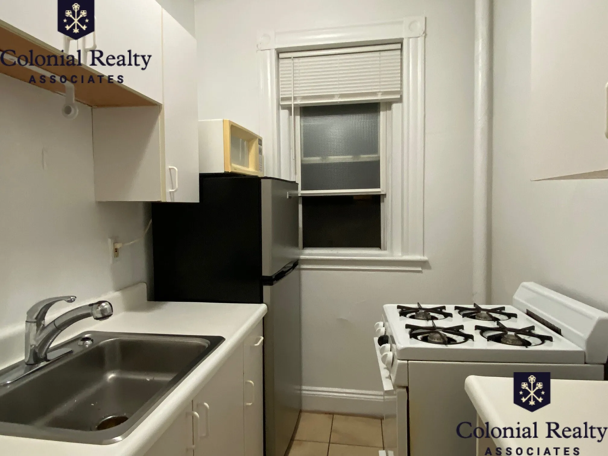 Studio bed, 1 bath apartment for rent at 42 Strathmore Rd Unit 4, Brighton — photo 32 of 44