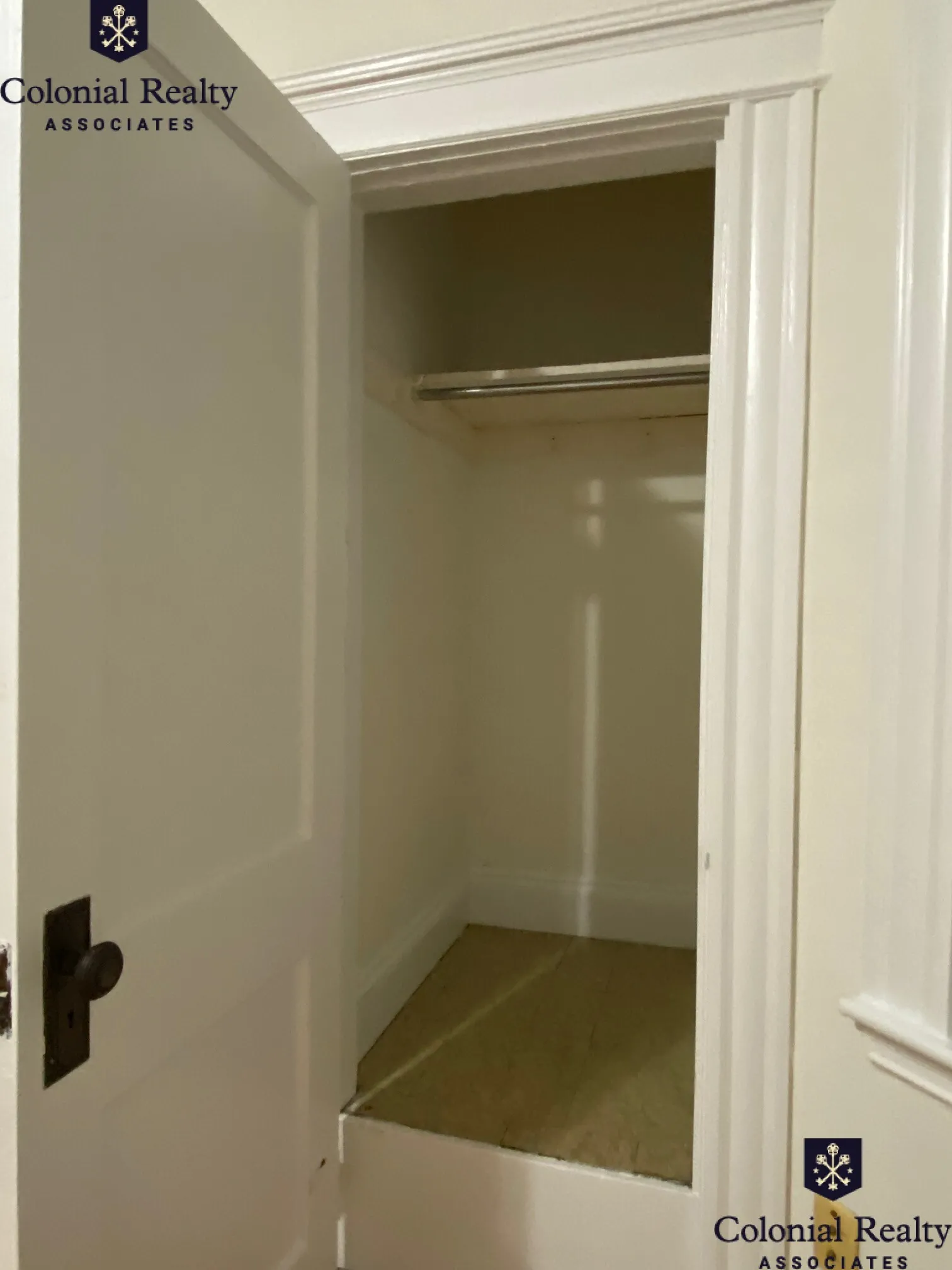 Studio bed, 1 bath apartment for rent at 42 Strathmore Rd Unit 4, Brighton — photo 21 of 44