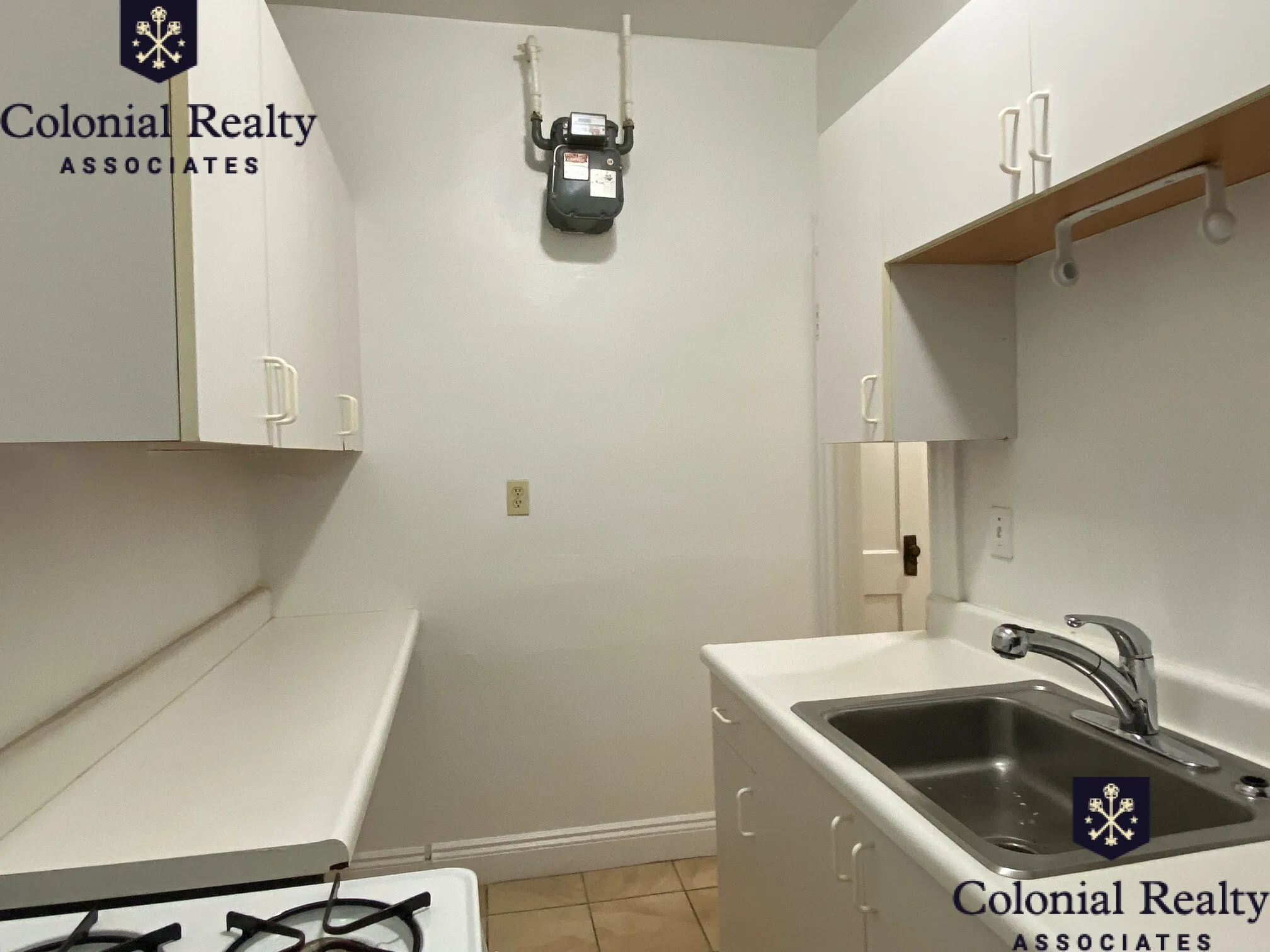 Studio bed, 1 bath apartment for rent at 42 Strathmore Rd Unit 4, Brighton — photo 33 of 44