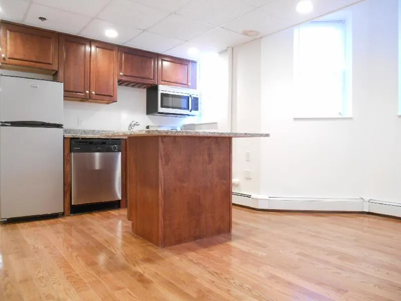 1 bed, 1 bath apartment for rent at 42 Strathmore Rd Unit D, Brighton — photo 15 of 24