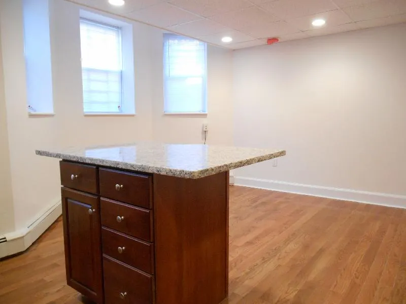 1 bed, 1 bath apartment for rent at 42 Strathmore Rd Unit D, Brighton — photo 4 of 24