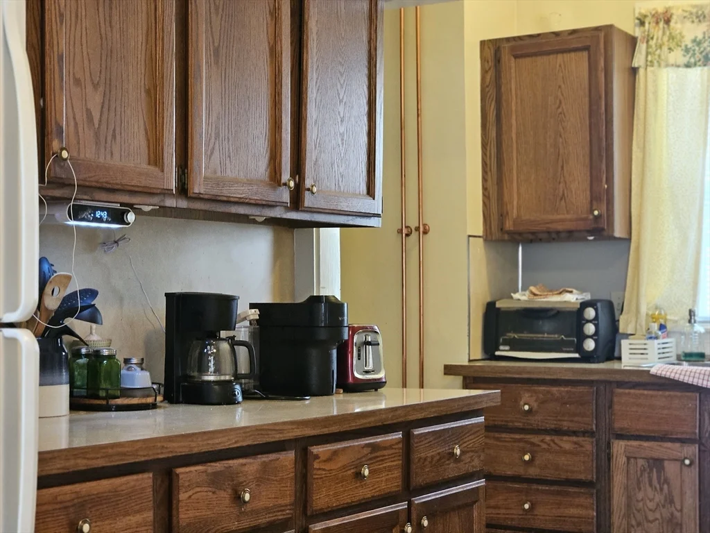 2 bed, 1 bath apartment for rent at 42 Sumner St Unit 1, Marlborough — photo 6 of 17