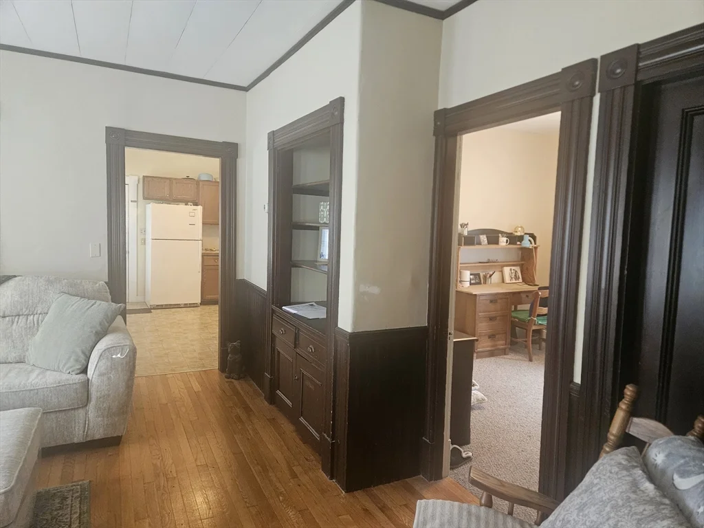 2 bed, 1 bath apartment for rent at 42 Sumner St Unit 1, Marlborough — photo 9 of 17