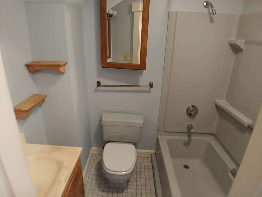 2 bed, 1 bath apartment for rent at 42 Sumner St Unit 2, Marlborough — photo 16 of 22