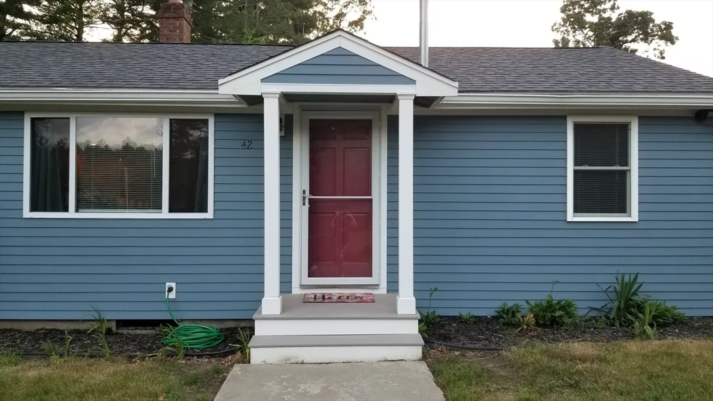 3 bed, 1 bath apartment for rent at 42 Union Park St, Hanson — photo 13 of 14