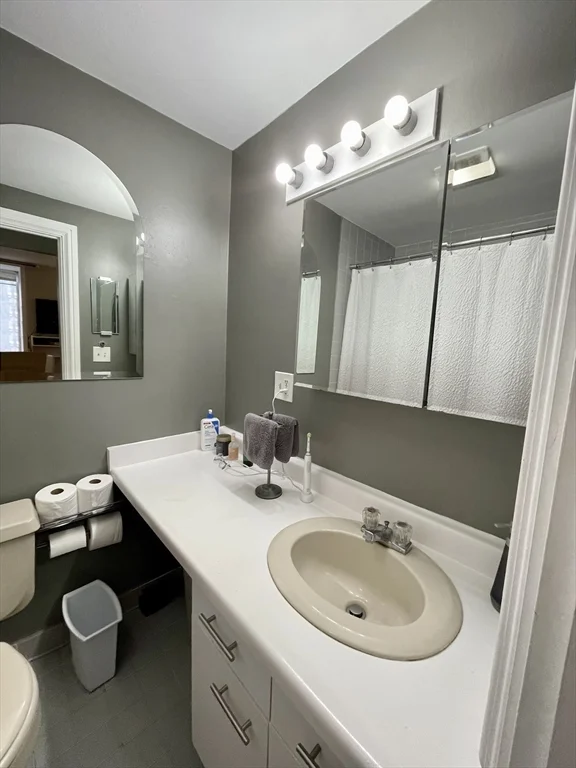 Studio bed, 1 bath apartment for rent at 42 W Newton St Unit 3B, South End — photo 8 of 16