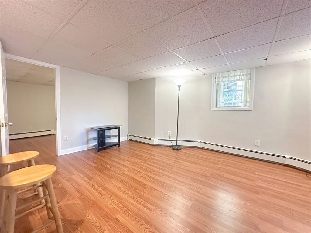 1 bed, 1 bath apartment for rent at 42 Wellesley Park Unit B, Dorchester — photo 3 of 16