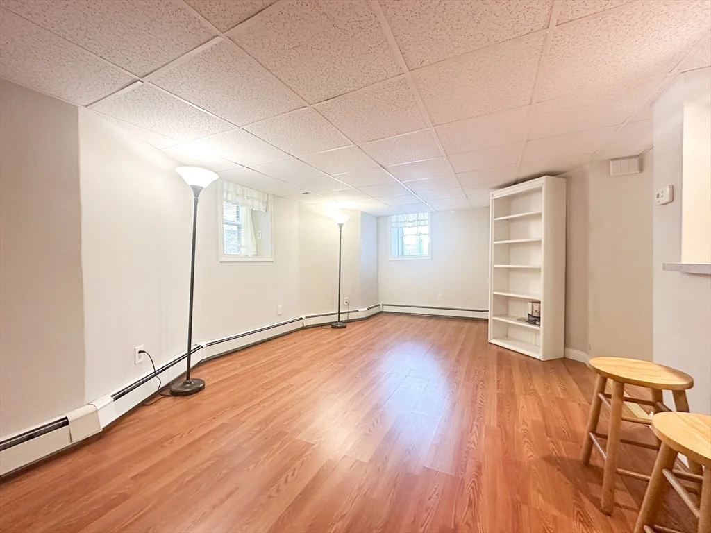 1 bed, 1 bath apartment for rent at 42 Wellesley Park Unit B, Dorchester — photo 4 of 16