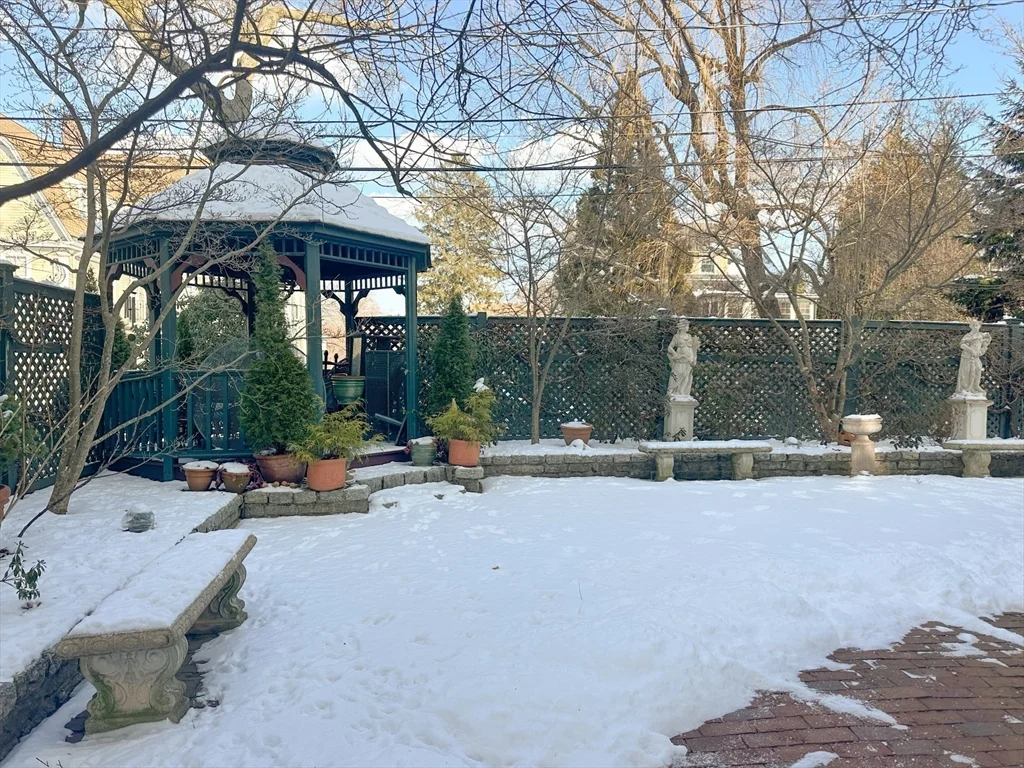 1 bed, 1 bath apartment for rent at 42 Wellesley Park Unit B, Dorchester — photo 12 of 16