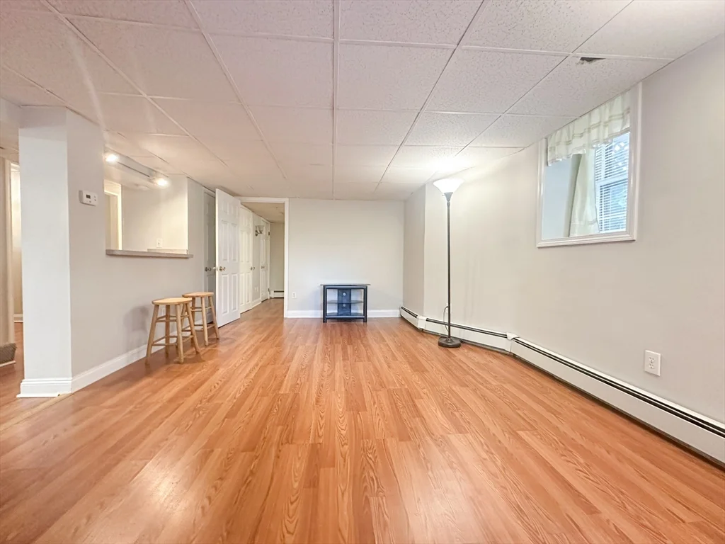 1 bed, 1 bath apartment for rent at 42 Wellesley Park Unit B, Dorchester — photo 2 of 16