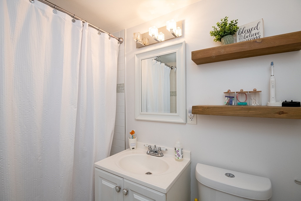 2 bed, 1 bath apartment for rent at 42 West Baltimore Se Unit 32, Lynn — photo 15 of 28