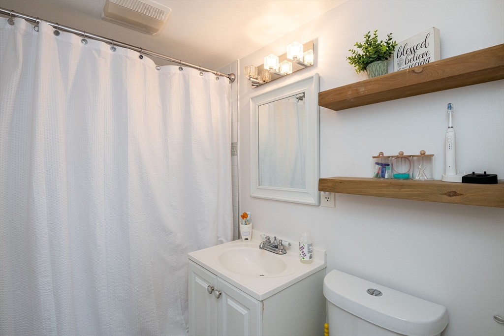 2 bed, 1 bath apartment for rent at 42 West Baltimore Se Unit 32, Lynn — photo 17 of 28