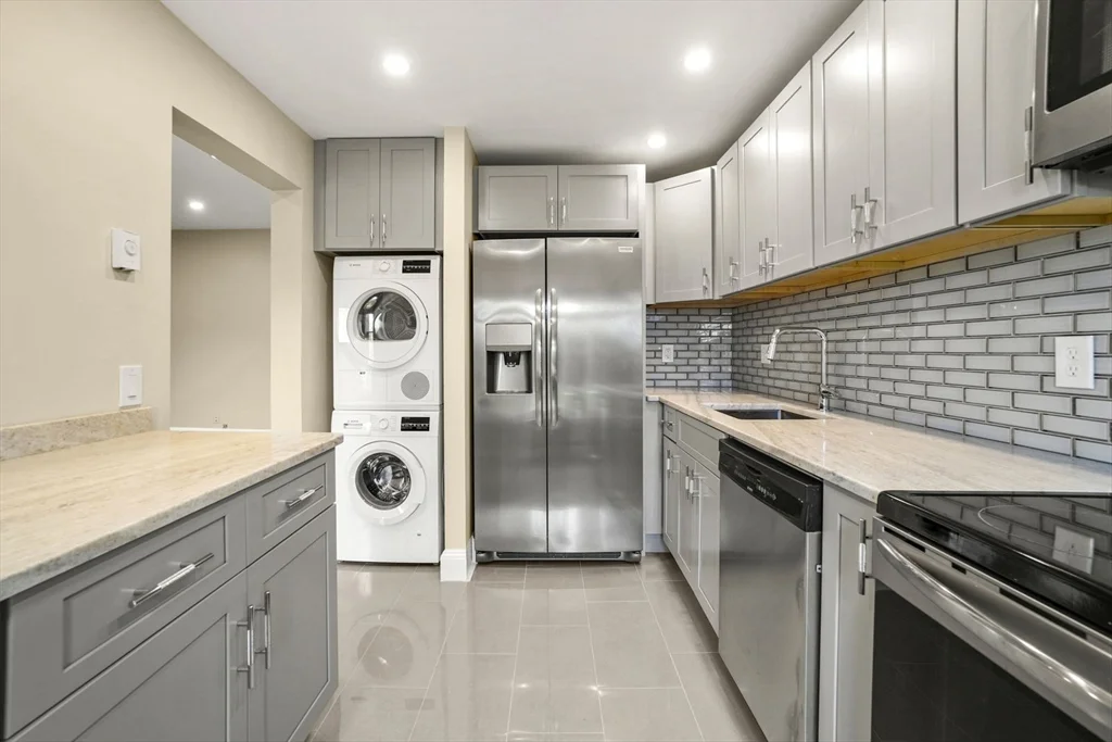 2 bed, 1 bath apartment for rent at 42 West Newton St Unit 4-21, South End — photo 8 of 19