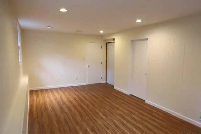 4 bed, 1 bath apartment for rent at 42 Wheatland St, Burlington — photo 20 of 26