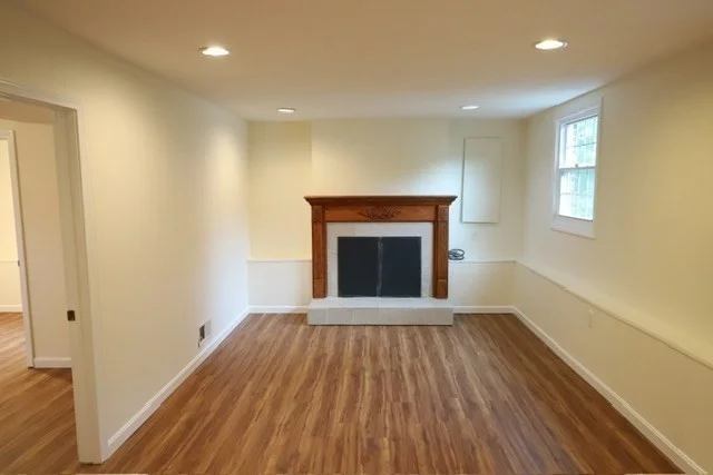 4 bed, 1 bath apartment for rent at 42 Wheatland St, Burlington — photo 19 of 26
