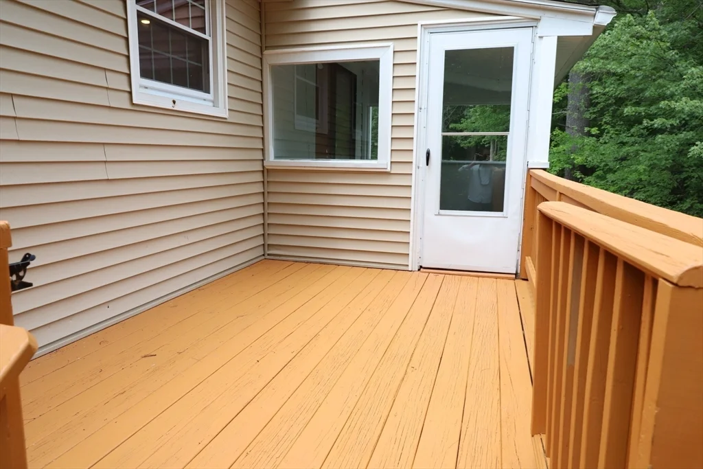 4 bed, 1 bath apartment for rent at 42 Wheatland St, Burlington — photo 25 of 26