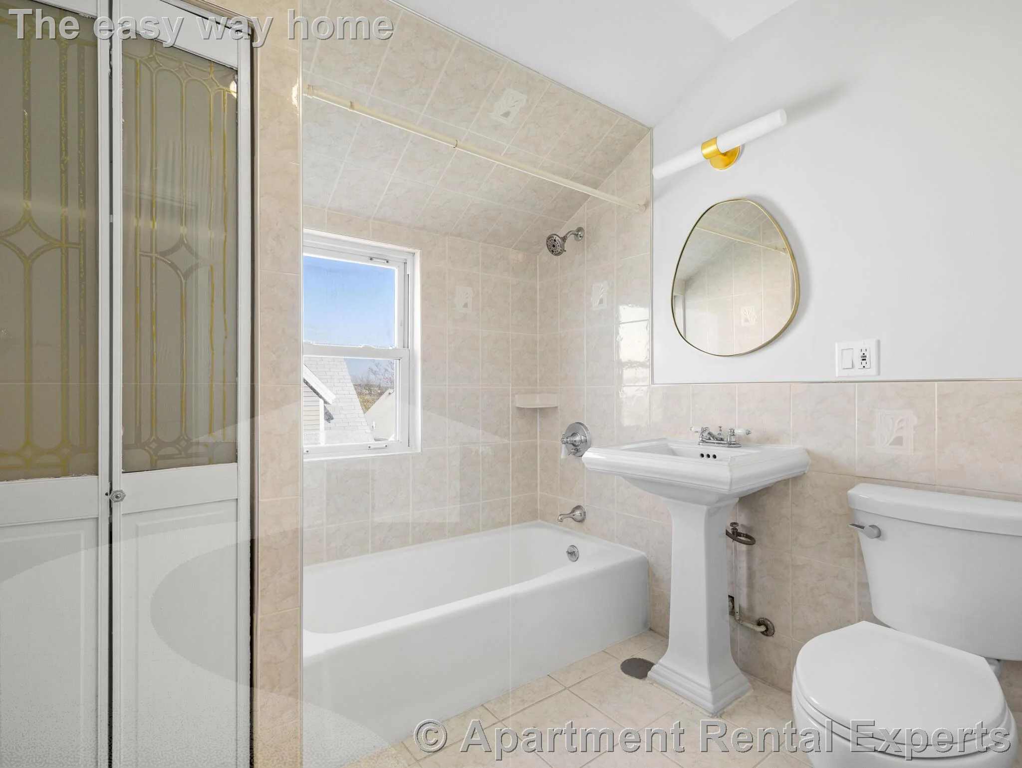 5 bed, 1 bath apartment for rent at 42 William St, Ball Square — photo 9 of 15