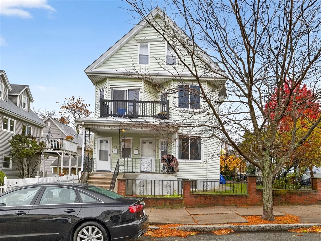 5 bed, 1 bath apartment for rent at 42 William St Unit 1, Medford — photo 17 of 20
