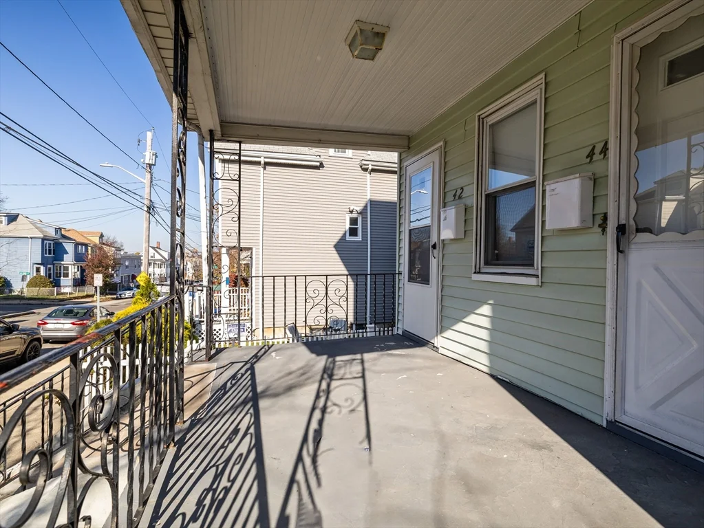 5 bed, 1 bath apartment for rent at 42 William St Unit 1, Medford — photo 15 of 20