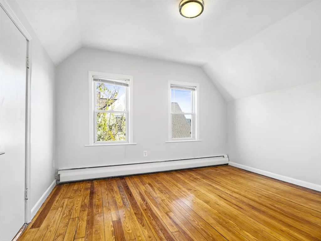 5 bed, 1 bath apartment for rent at 42 William St Unit 1, Medford — photo 6 of 20