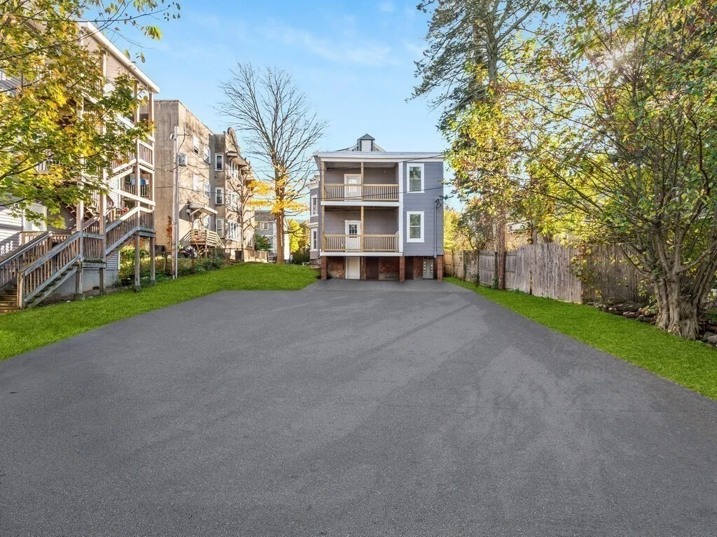 2 bed, 1 bath apartment for rent at 42 William St Unit 2, Worcester — photo 11 of 11