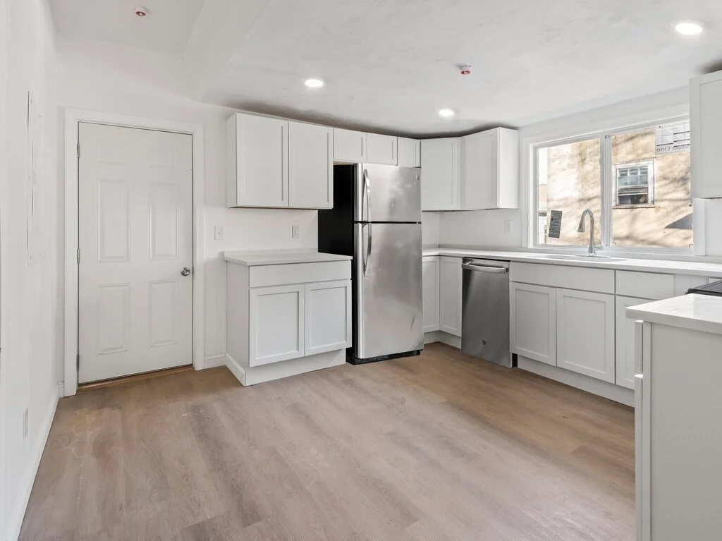 2 bed, 1 bath apartment for rent at 42 William St Unit 3, Worcester — photo 5 of 11