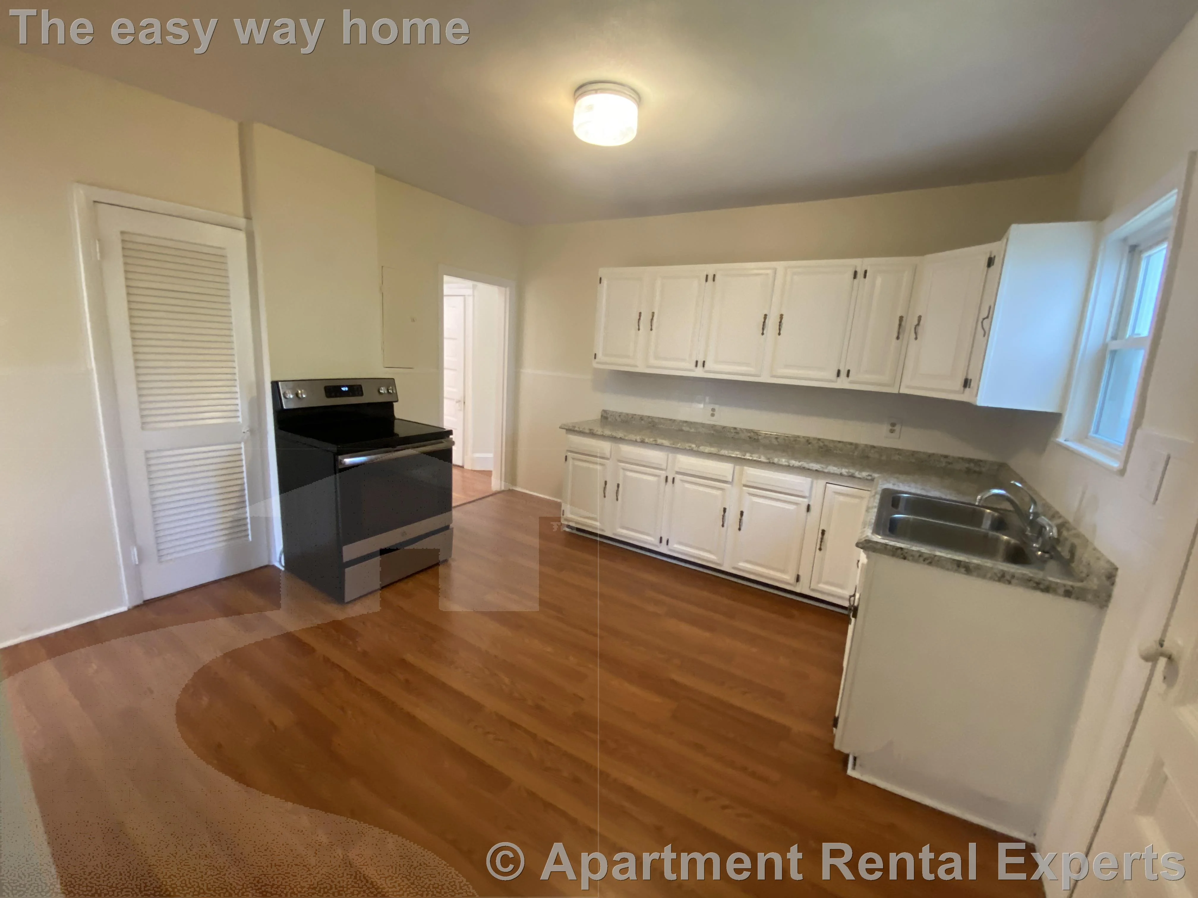 2 bed, 1 bath apartment for rent at 42 Wilson Ave, Waverly — photo 3 of 24