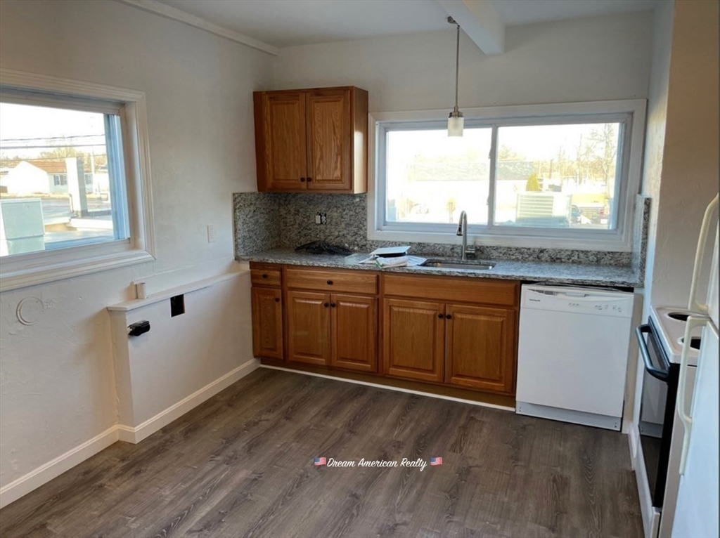 2 bed, 1 bath apartment for rent at 420 Boston Unit L, Billerica — photo 4 of 11